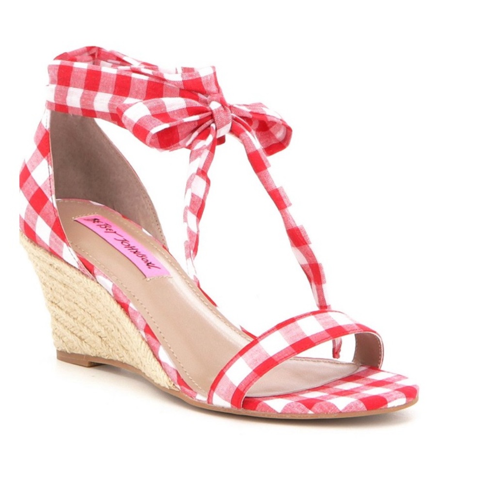 NIB BETSY JOHNSON Red & White Gingham Wedges